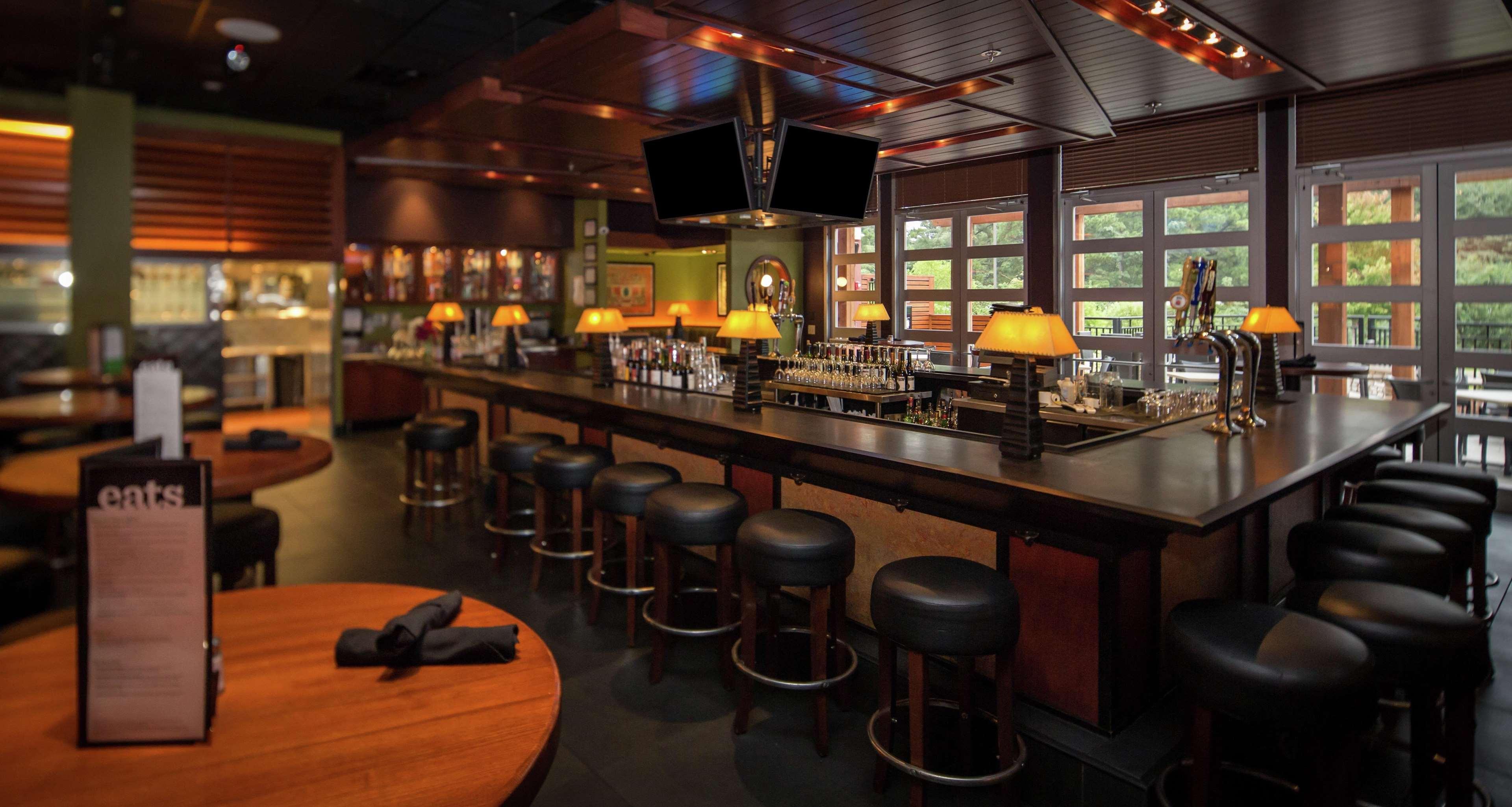 Doubletree By Hilton Columbus Hotel Buitenkant foto