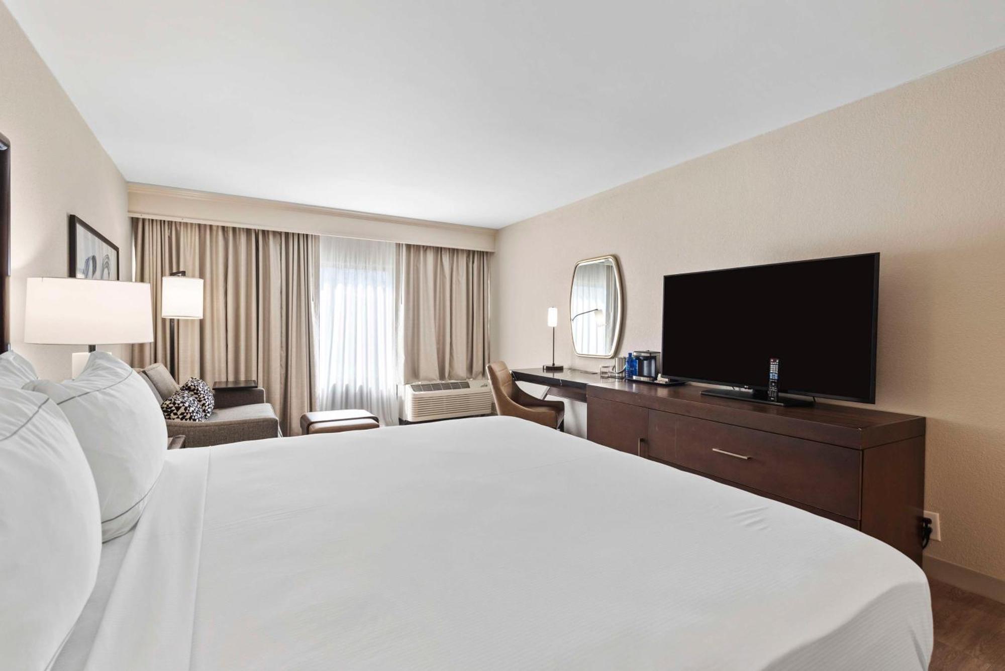 Doubletree By Hilton Columbus Hotel Buitenkant foto