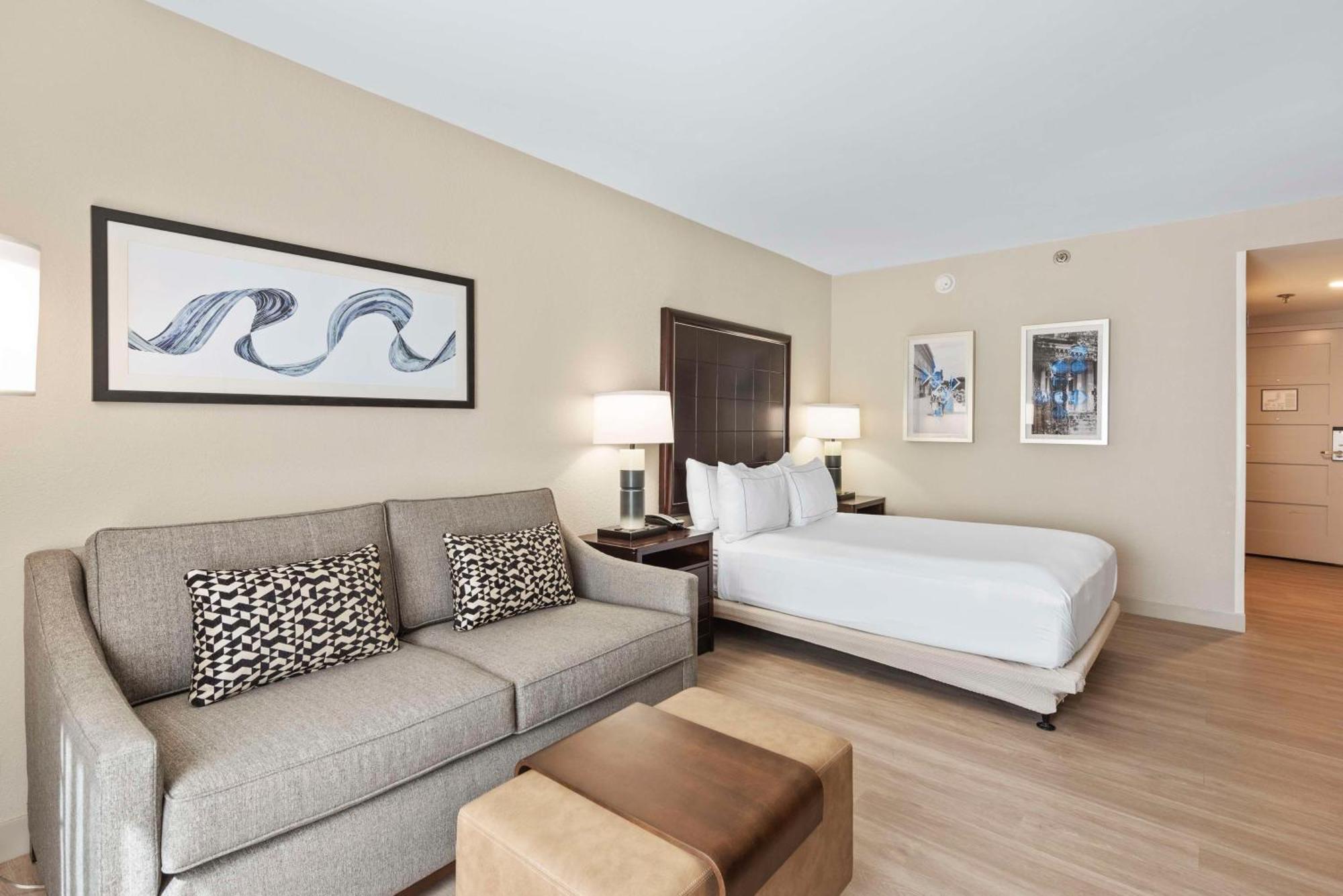 Doubletree By Hilton Columbus Hotel Buitenkant foto